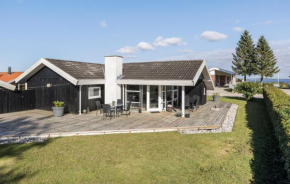 3 Bedroom Awesome Home In Broager